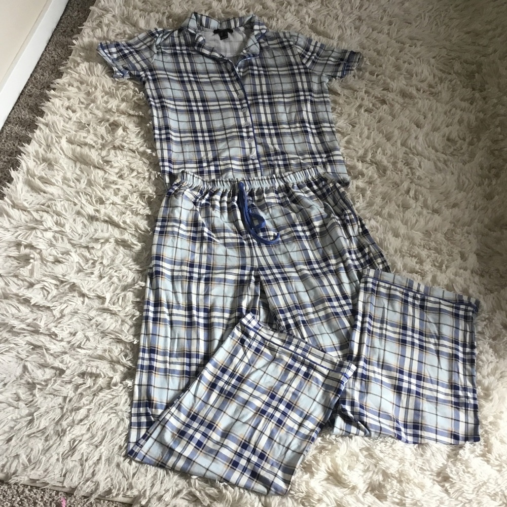 Forever 21 Blue and White Plaid Women's Pajama Set